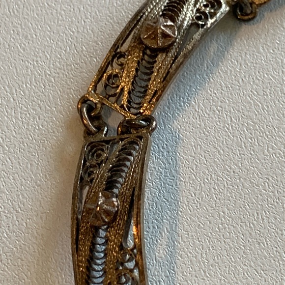 Antique filigree bracelet. Broken. Needs repair. - Picture 2 of 7